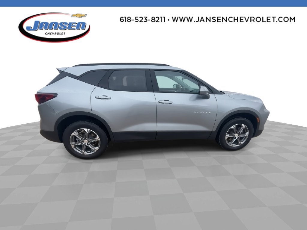 Used 2023 Chevrolet Blazer LT w/ Convenience Package FWD image 9