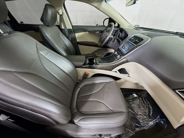 Used 2020 Lincoln Nautilus Reserve w/ Equipment Group 201A image 28