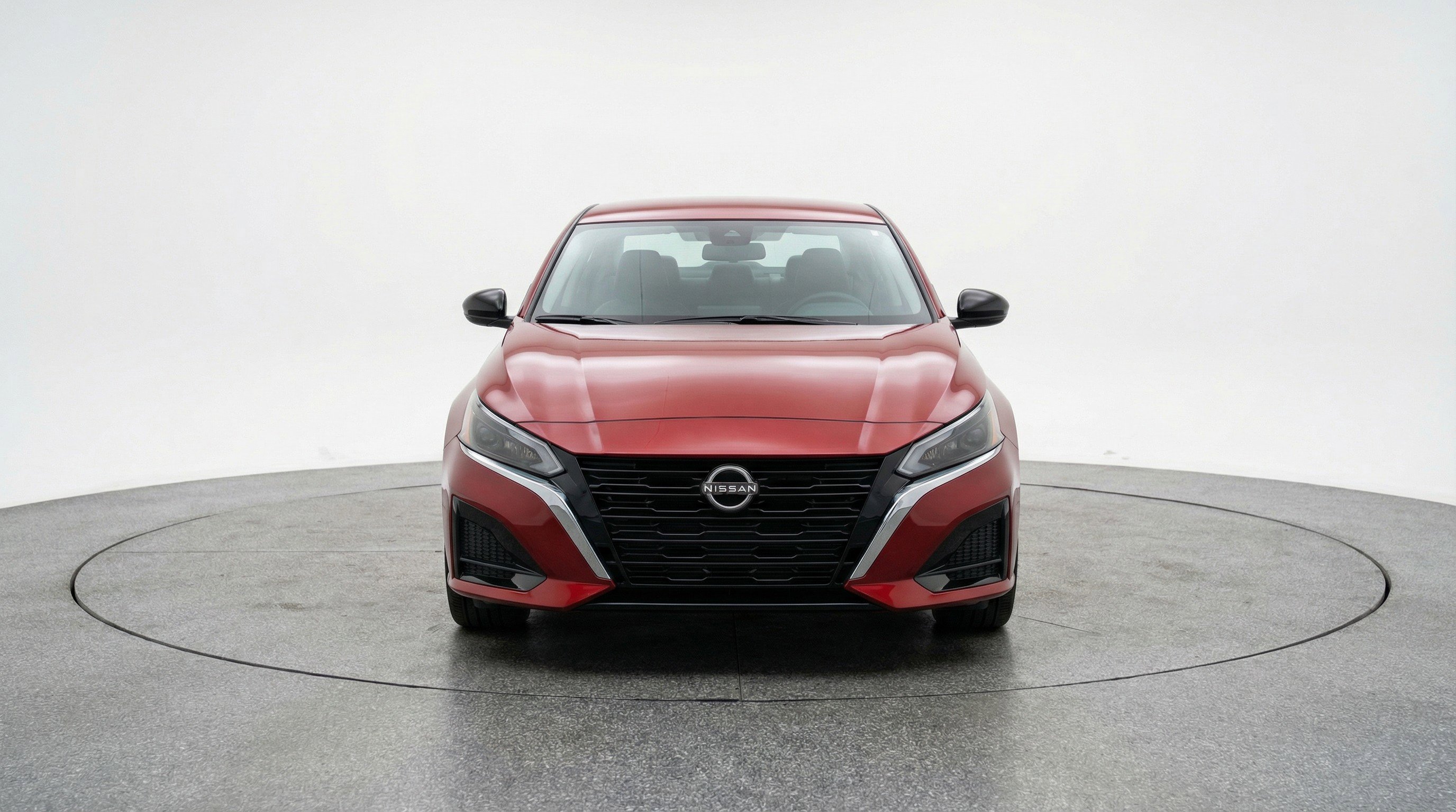 Used 2025 Nissan Altima 2.5 SV image 2