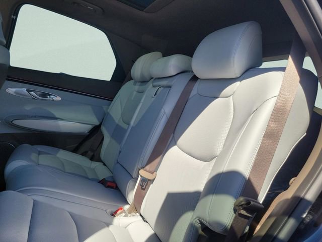 New 2026 Genesis GV70 2.5T Advanced w/ G1 Accessory Package image 34