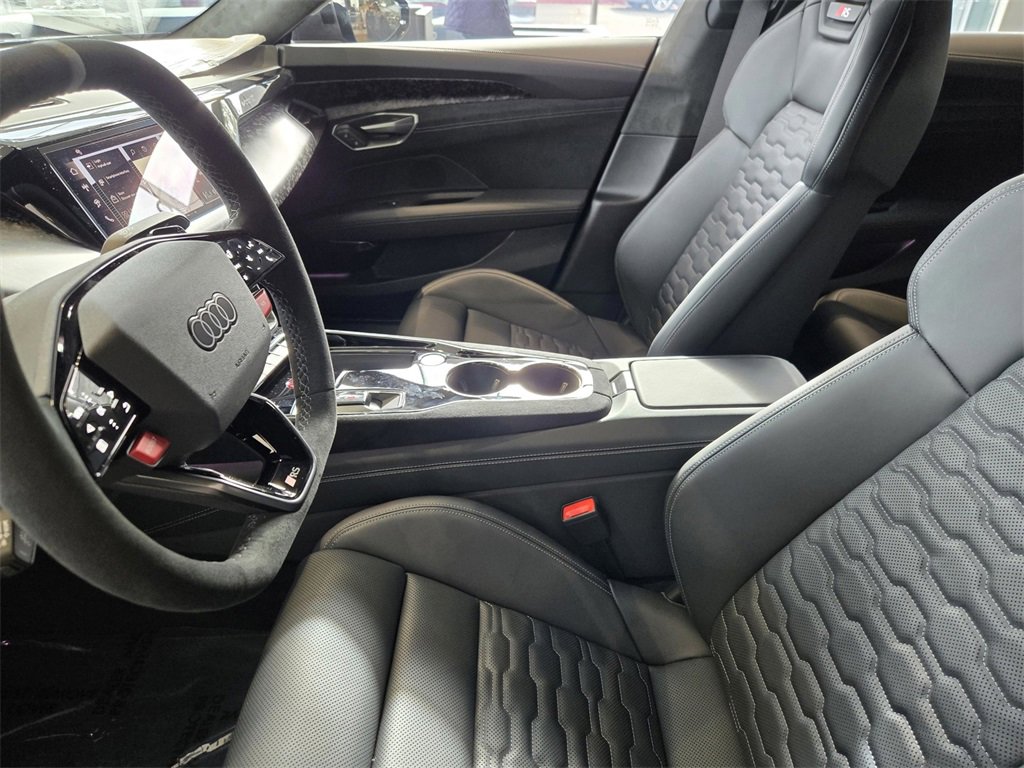 New 2026 Audi RS e-tron GT performance image 25