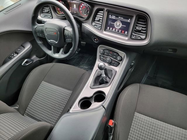 Certified 2022 Dodge Challenger R/T w/ Blacktop Package image 39