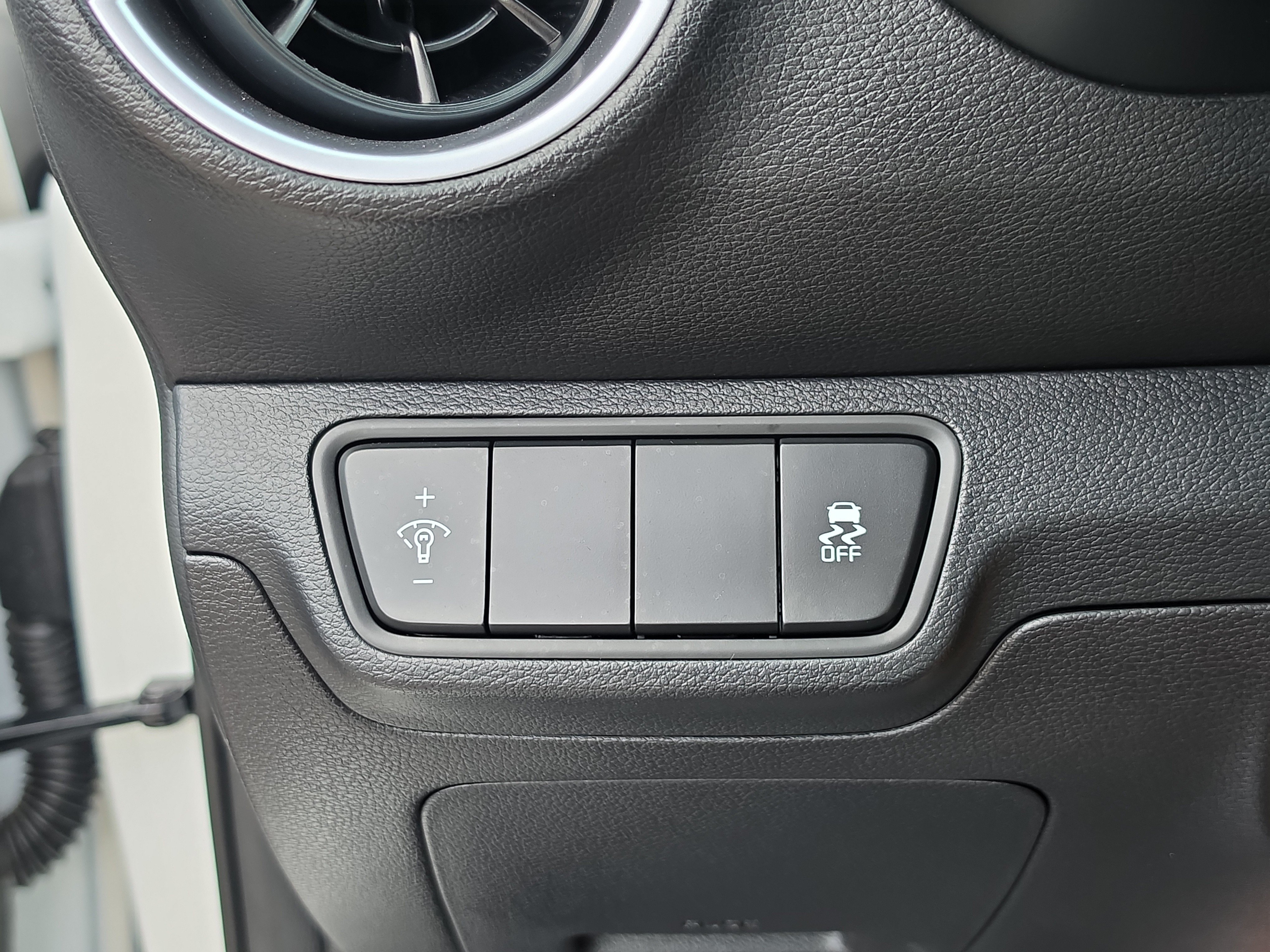 Certified 2023 Kia Forte LXS FWD image 26