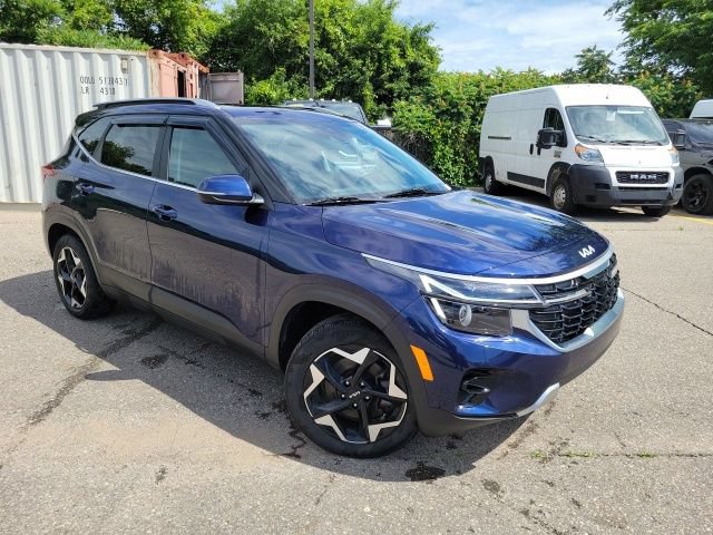 Used 2024 Kia Seltos EX