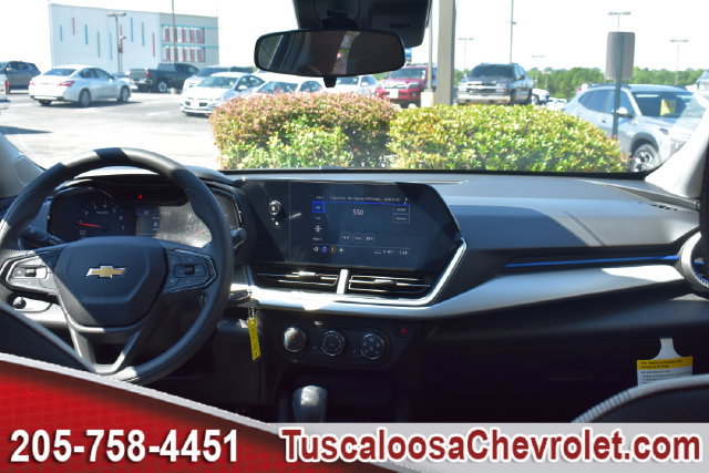 New 2026 Chevrolet Trax LS w/ LS Convenience Package FWD image 3