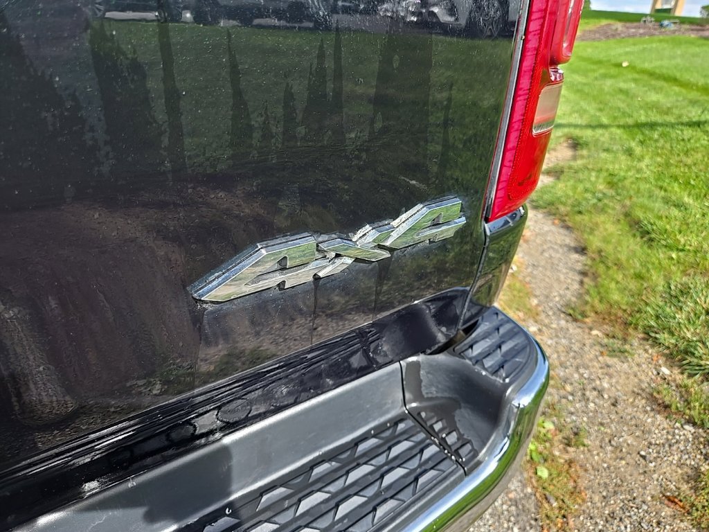 Used 2019 RAM 1500 Laramie AWD/4WD image 7