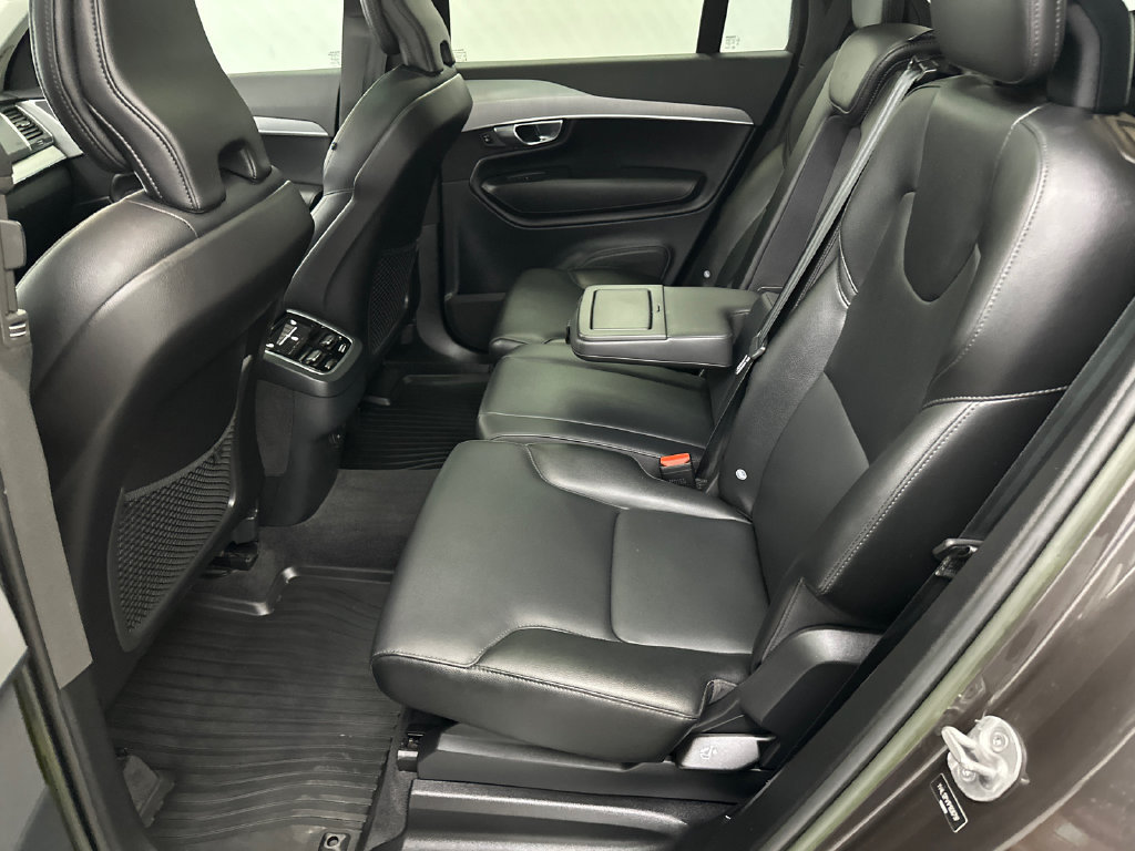 Used 2023 Volvo XC90 B5 Core w/ Protection Package Premier AWD/4WD image 24