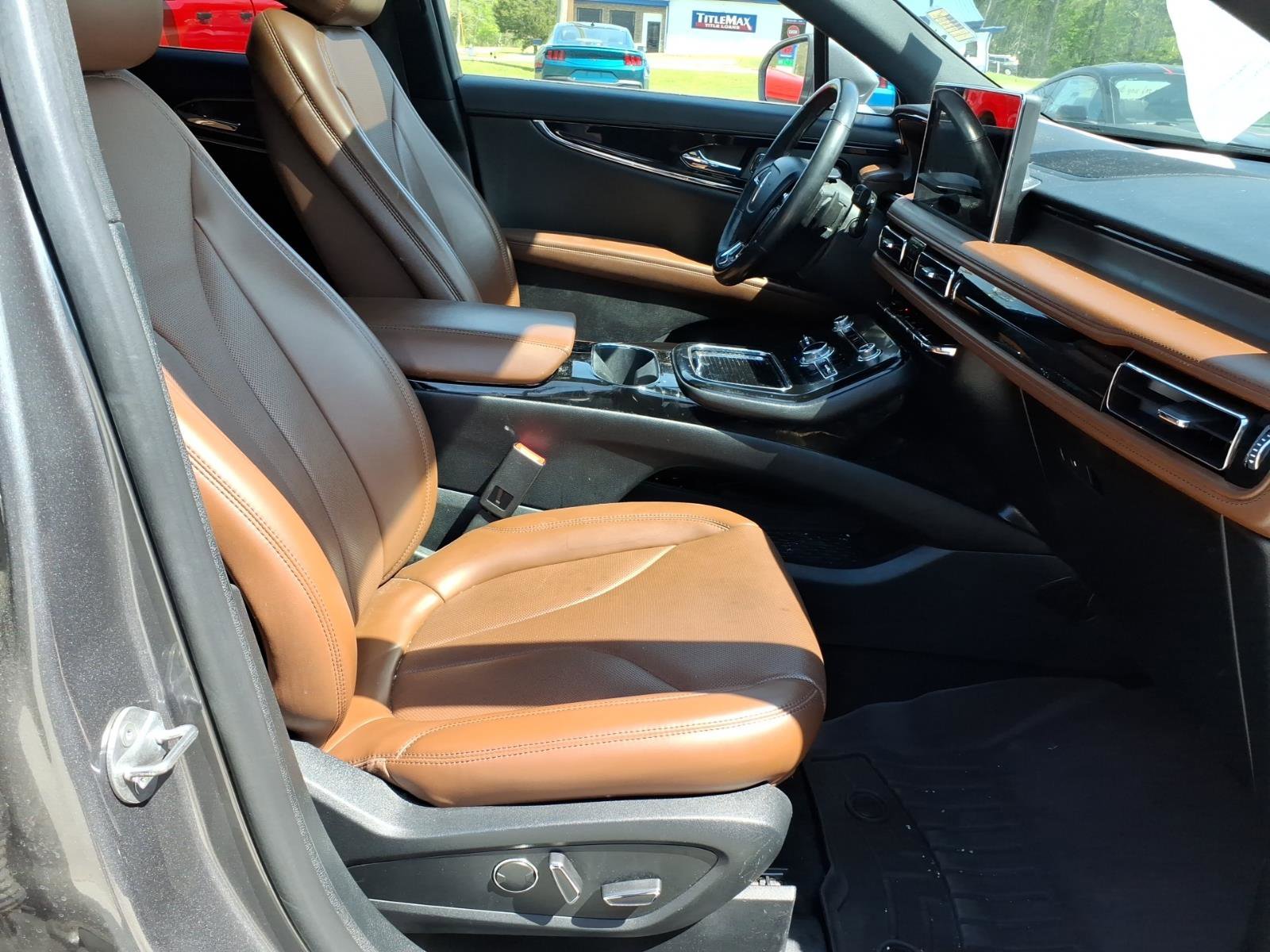 Used 2022 Lincoln Nautilus Reserve image 8