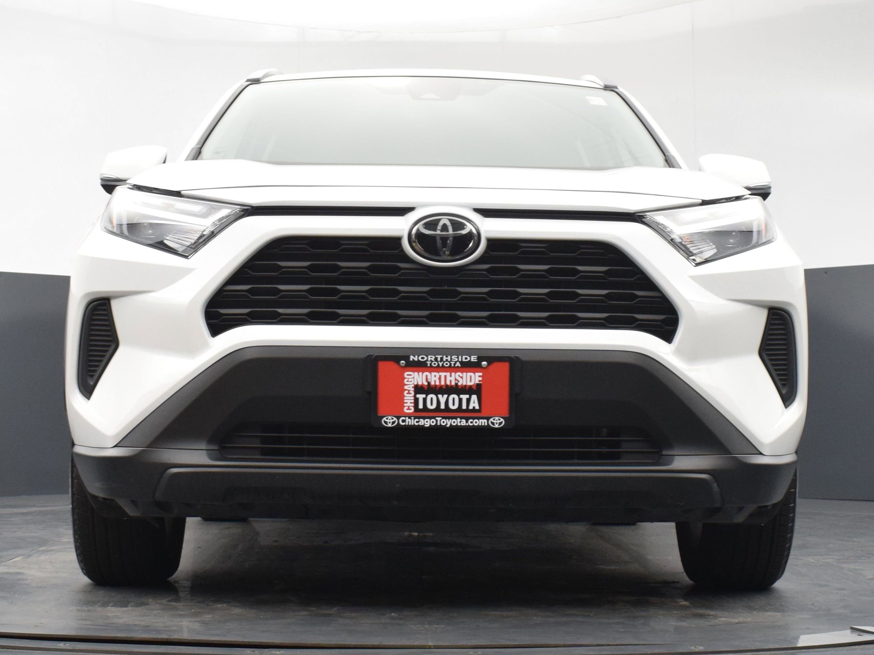 Used 2024 Toyota RAV4 XLE FWD image 30