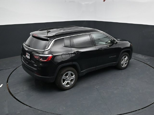 Used 2024 Jeep Compass Latitude AWD/4WD image 44