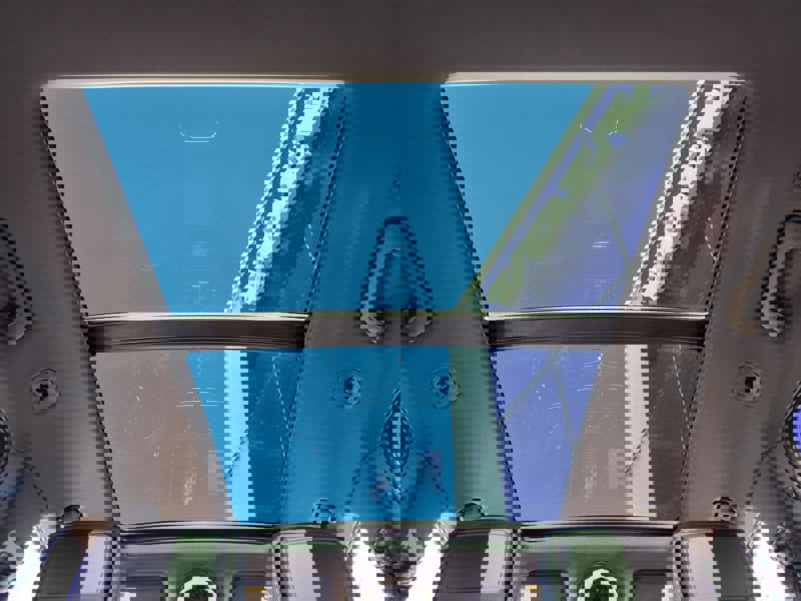 Used 2022 Porsche Macan image 22