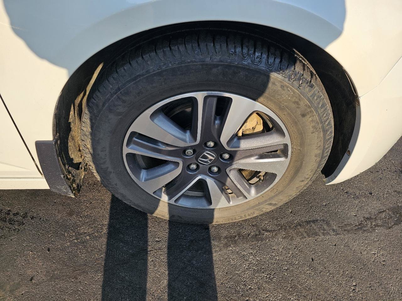 Used 2015 Honda Odyssey Touring image 14