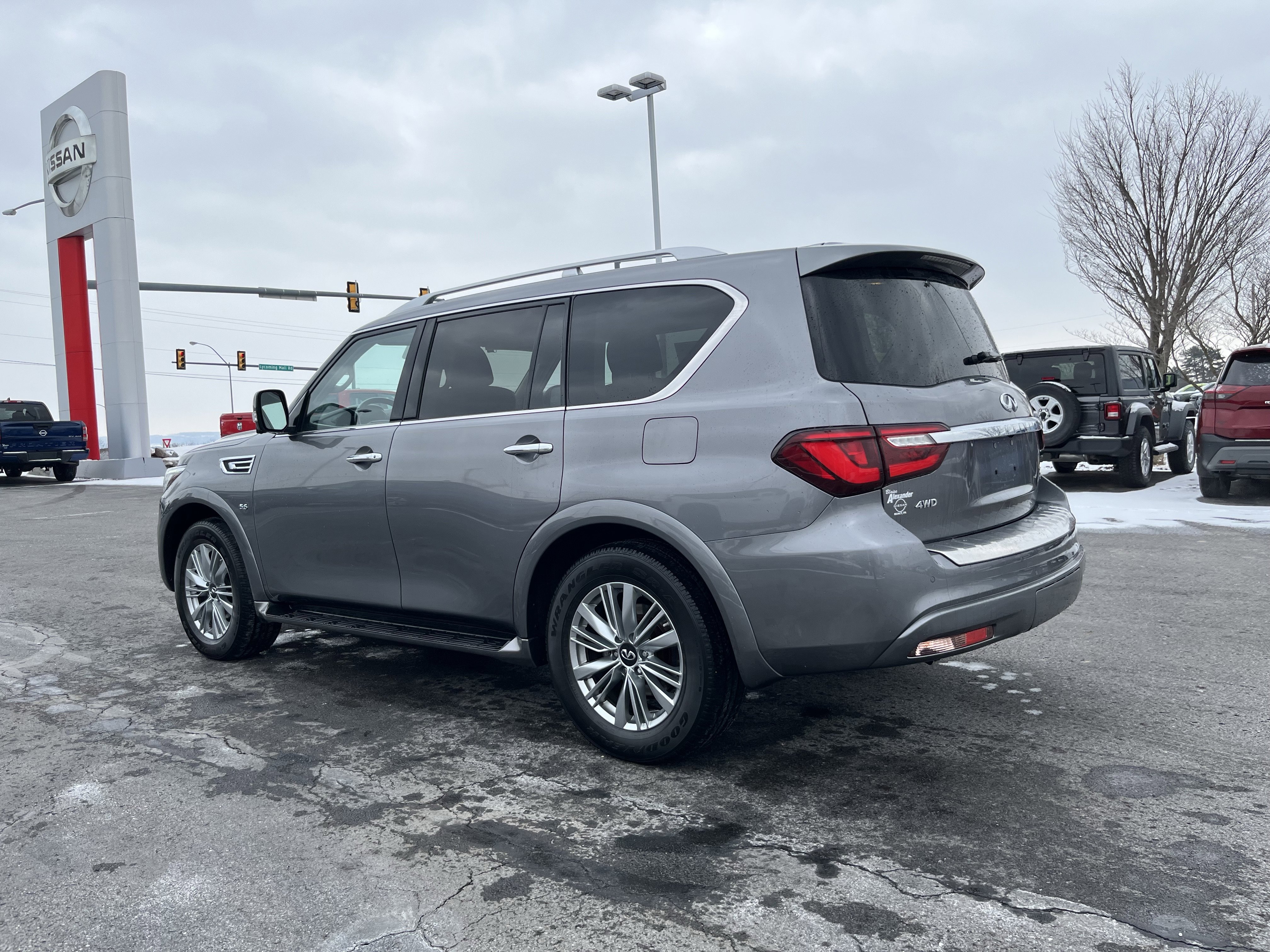 Used 2020 INFINITI QX80 Luxe w/ Proassist Package image 7