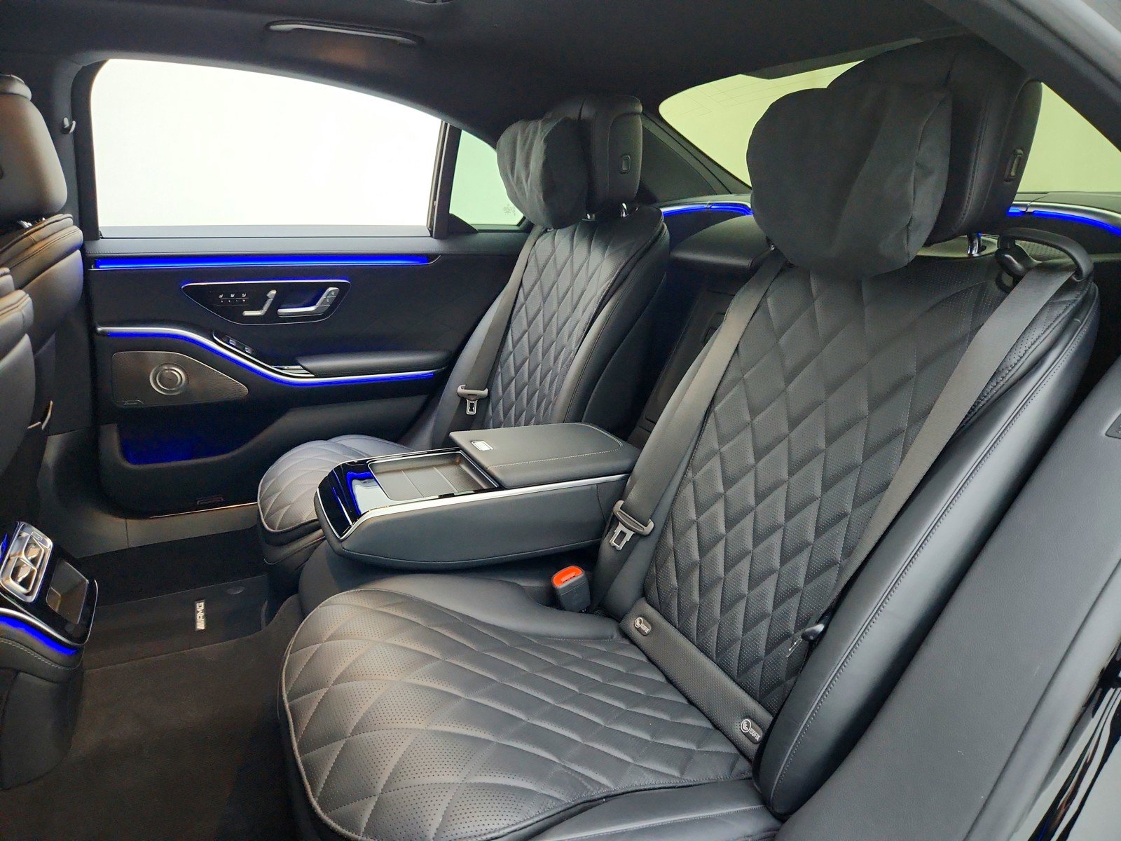 Certified 2024 Mercedes-Benz S 580 4MATIC Sedan image 27