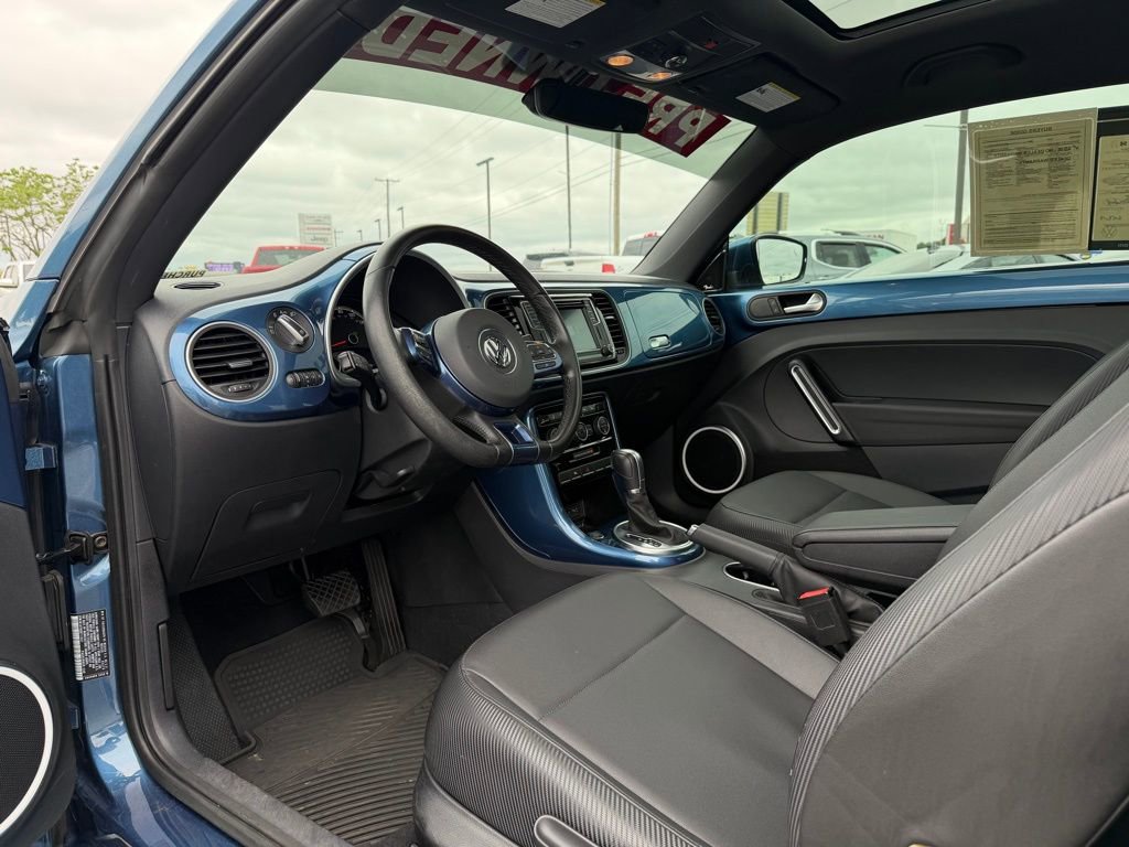Used 2019 Volkswagen Beetle 2.0T SE w/ SE Premium Package FWD image 10