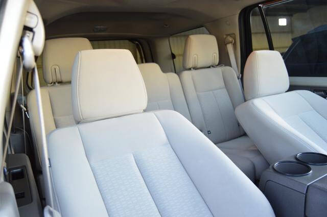 Used 2010 Ford Expedition XLT AWD/4WD image 45