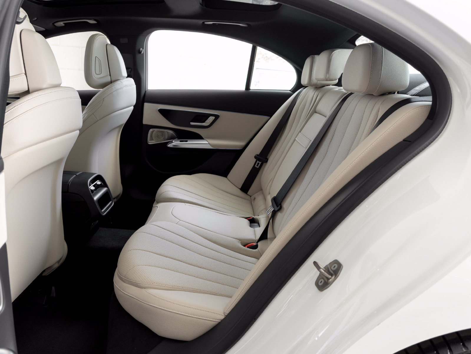 New 2027 Mercedes-Benz E 350 Sedan image 21