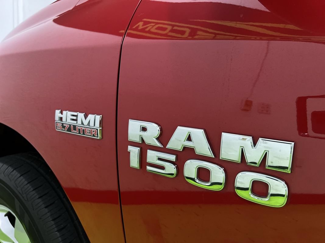 Used 2017 RAM 1500 Classic SLT AWD/4WD image 15