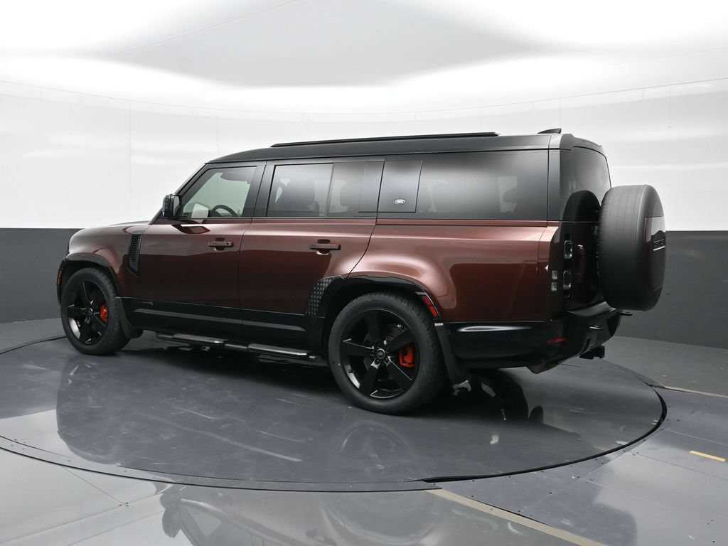 Used 2023 Land Rover Defender 130 X AWD/4WD image 3