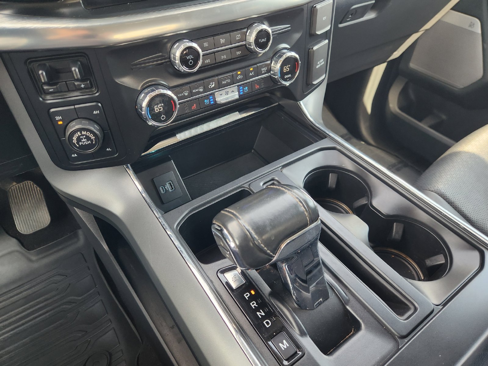 Used 2021 Ford F150 Lariat AWD/4WD image 26
