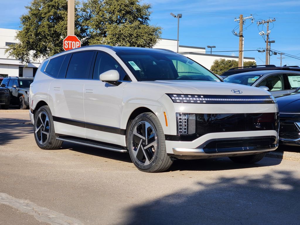 New 2026 Hyundai Ioniq 9 Calligraphy image 2