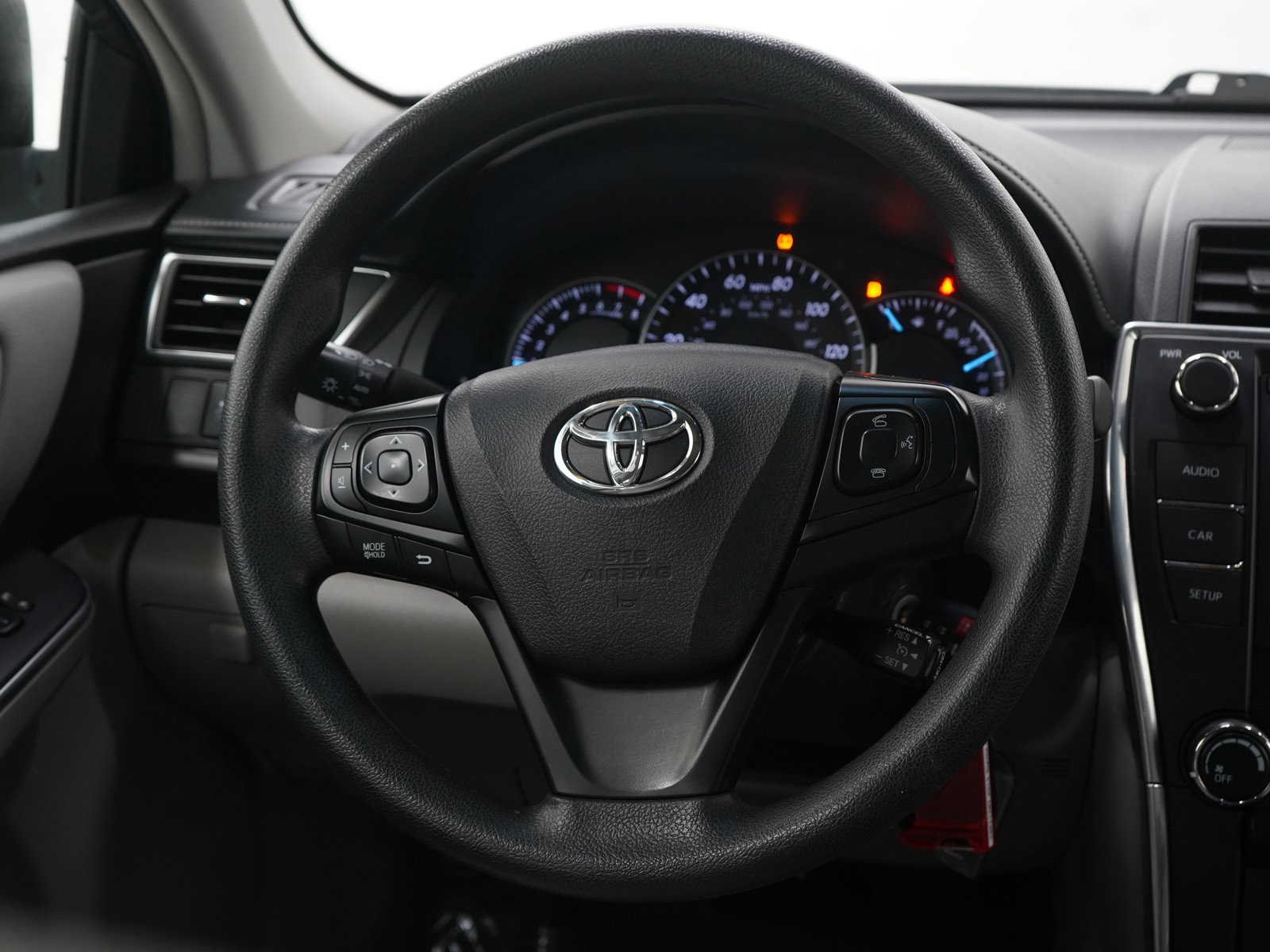 Used 2015 Toyota Camry LE image 15