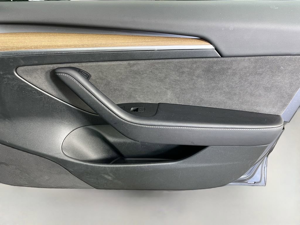 Used 2023 Tesla Model 3 Standard Range RWD image 33