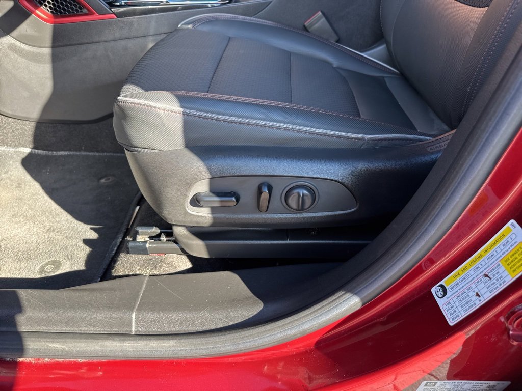 Used 2022 Chevrolet TrailBlazer RS image 14