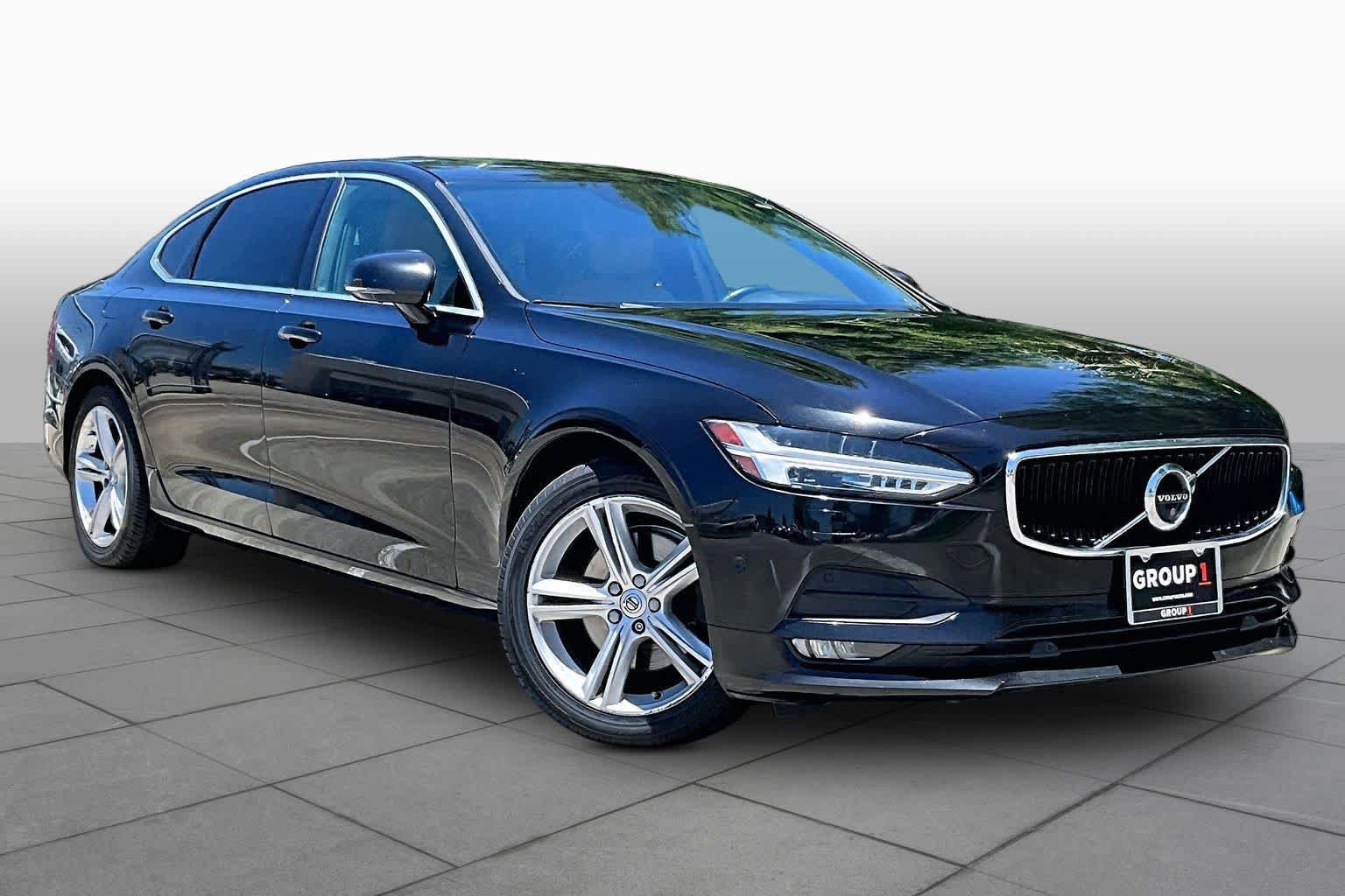 Used 2018 Volvo S90 T5 Momentum w/ Convenience Package AWD/4WD image 3