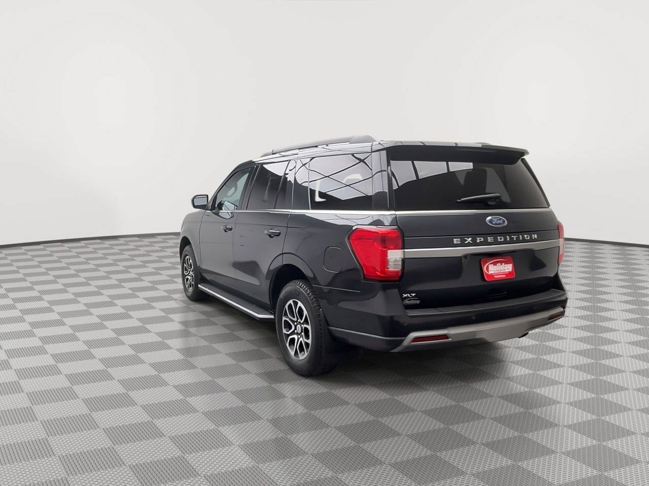 Certified 2023 Ford Expedition XLT AWD/4WD image 40