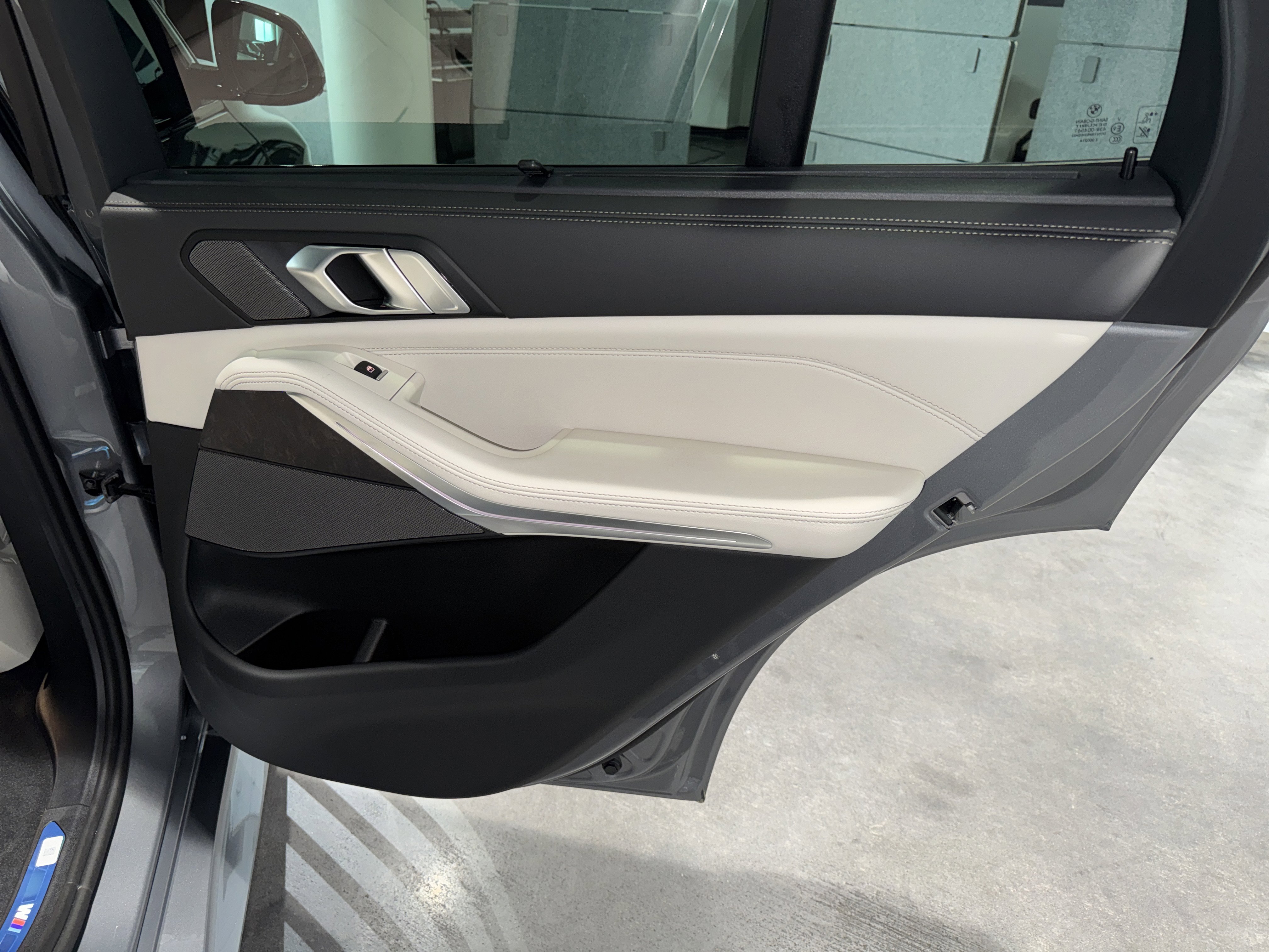 New 2026 BMW X5 sDrive40i image 10