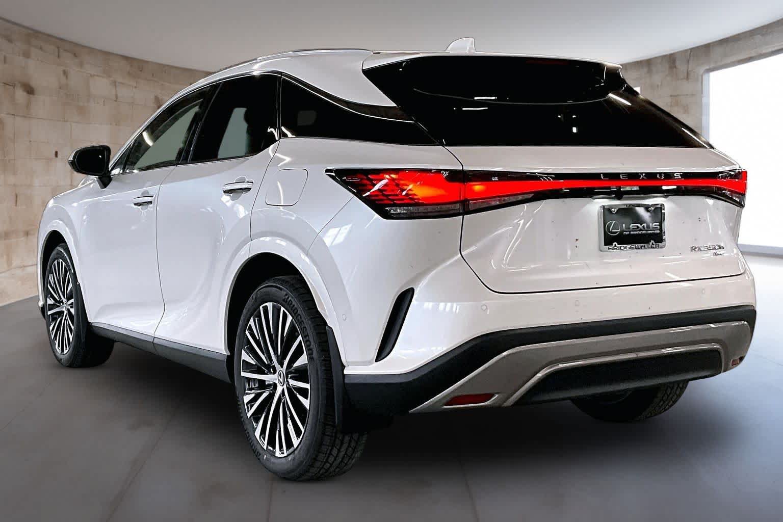 New 2026 Lexus RX 350 w/ Convenience Package AWD/4WD image 3