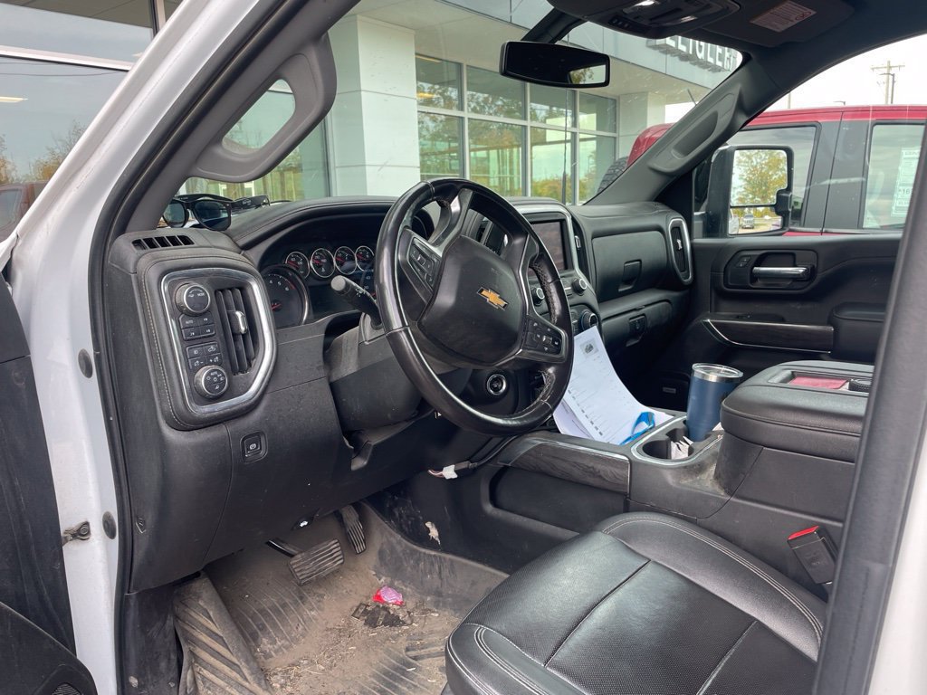 Used 2021 Chevrolet Silverado 2500 LTZ AWD/4WD image 2
