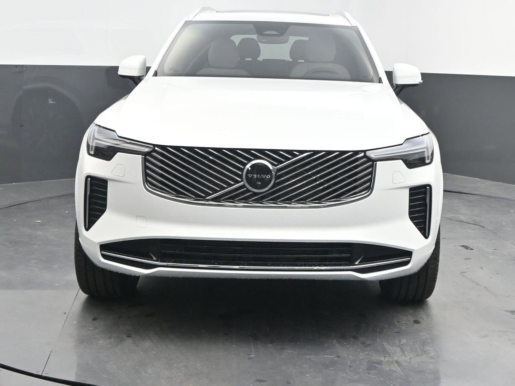 New 2026 Volvo XC90 B5 Plus image 2