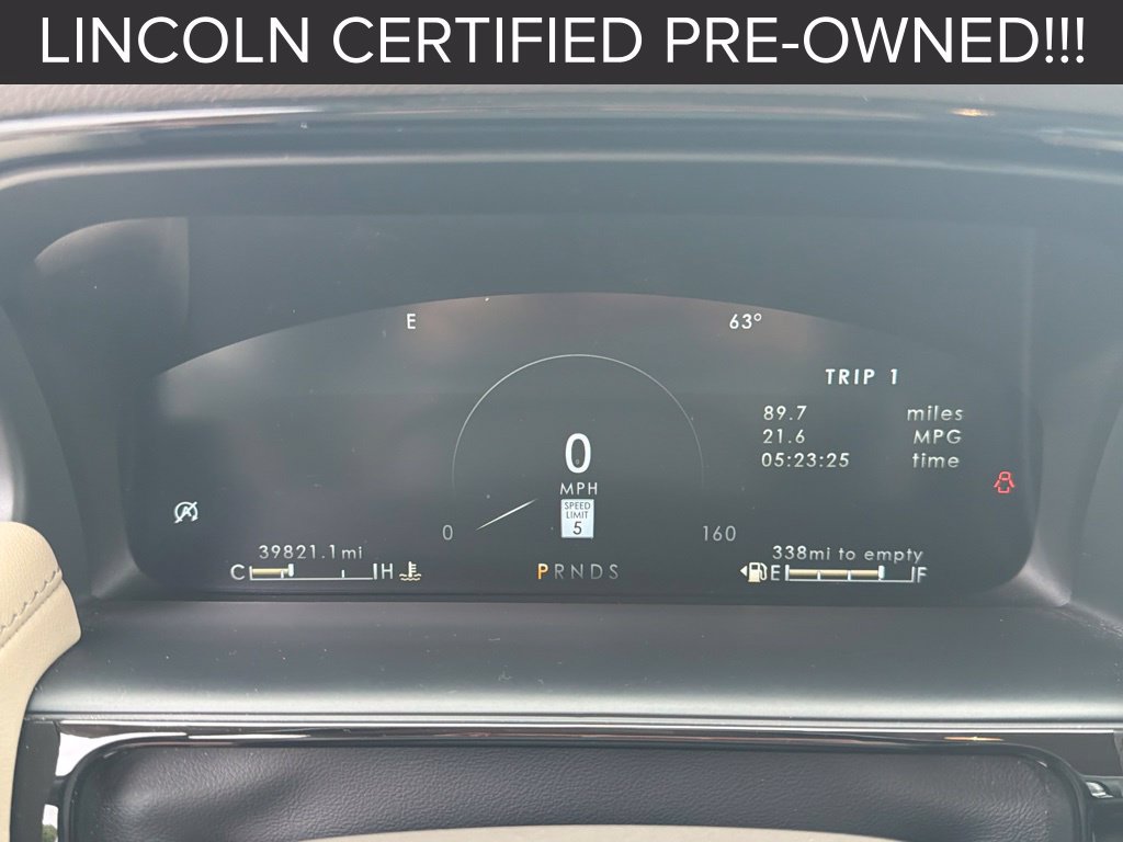 Used 2023 Lincoln Nautilus Reserve AWD/4WD image 3