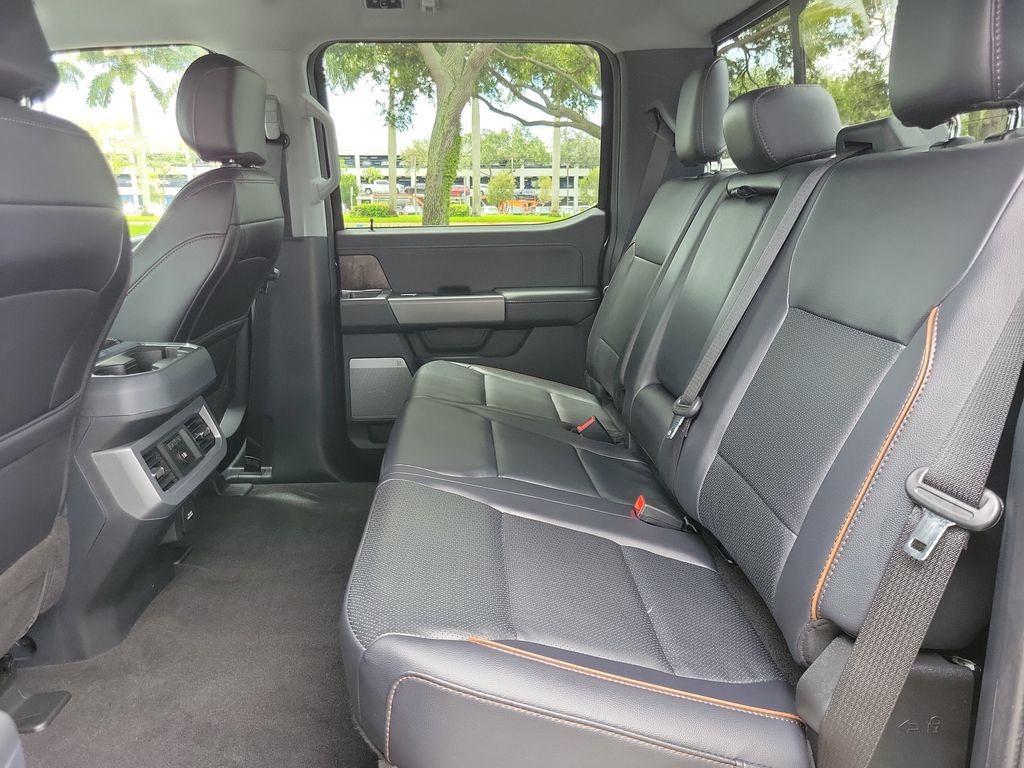 Used 2025 Ford F250 Lariat w/ Lariat Ultimate Package AWD/4WD image 9
