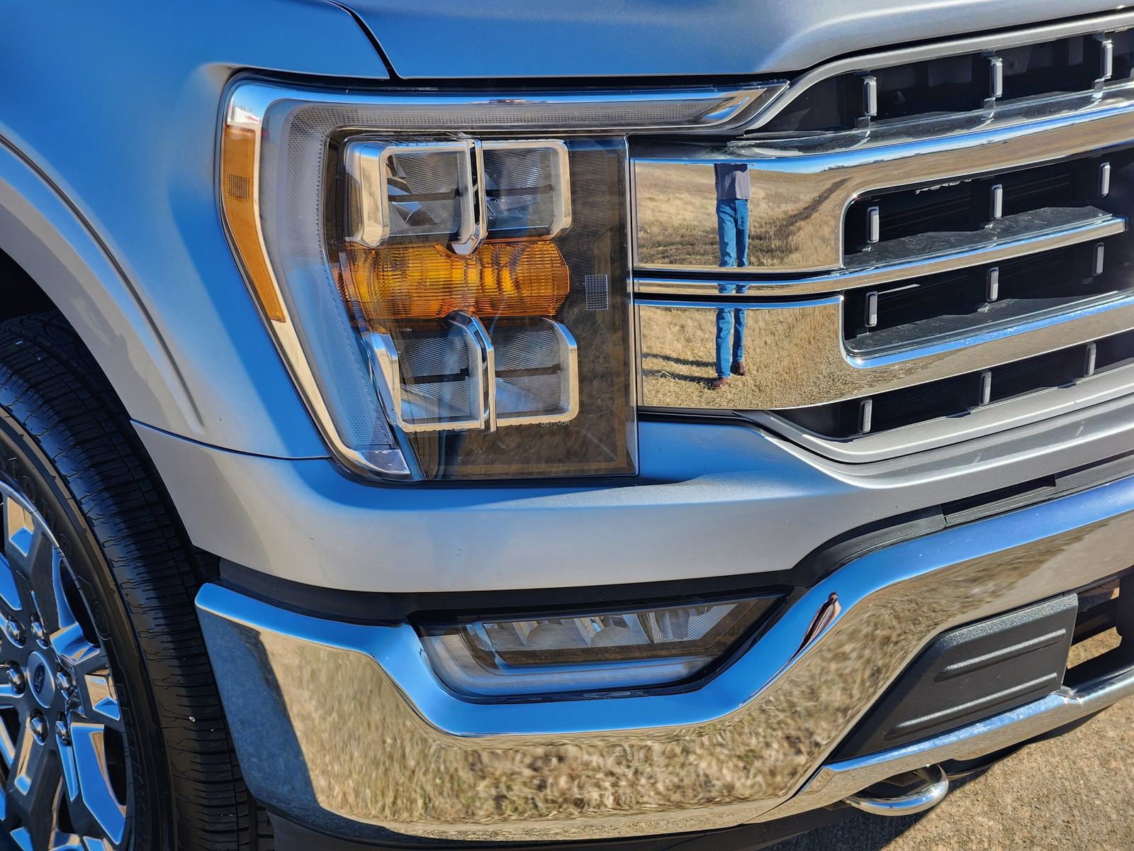 Used 2023 Ford F150 Lariat image 11