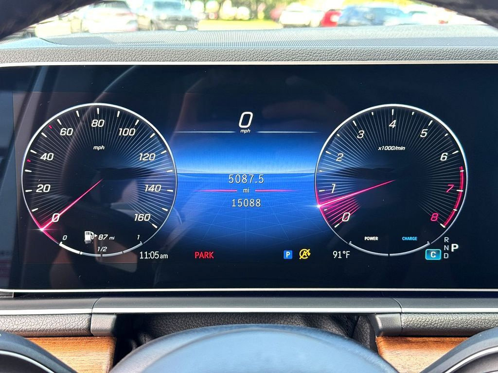 Used 2024 Mercedes-Benz GLE 350 4MATIC image 18