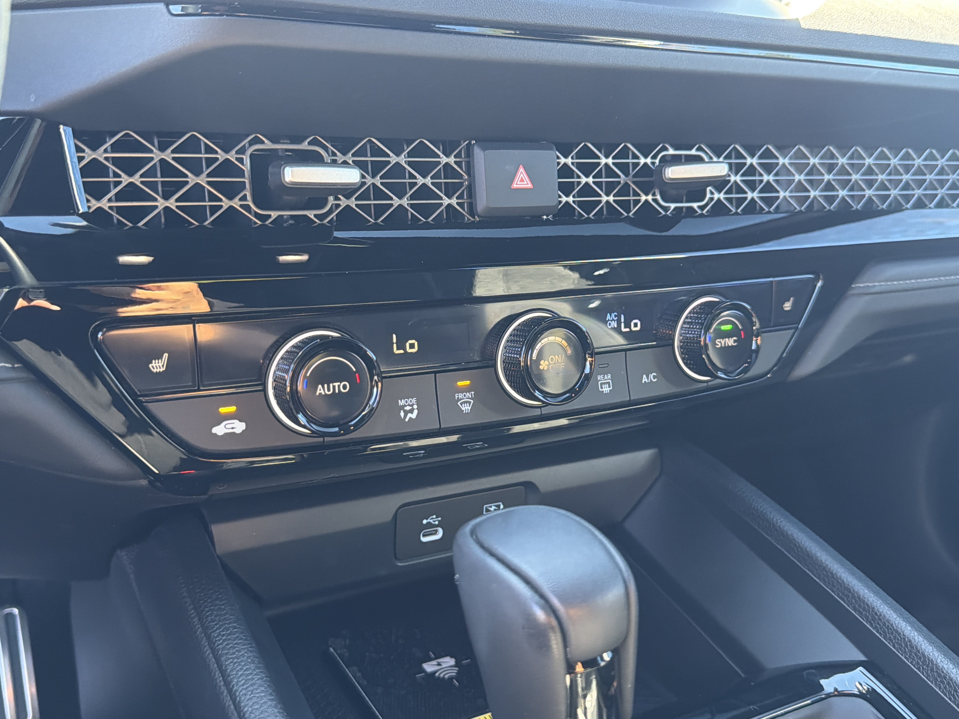 Used 2025 Honda Accord Sport image 35
