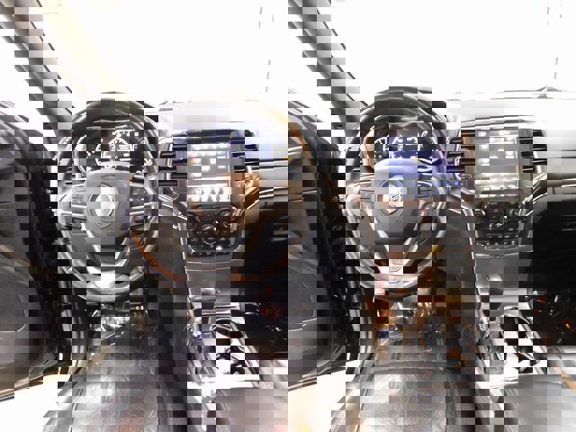 Used 2018 Jeep Grand Cherokee Limited w/ Luxury Group II image 8