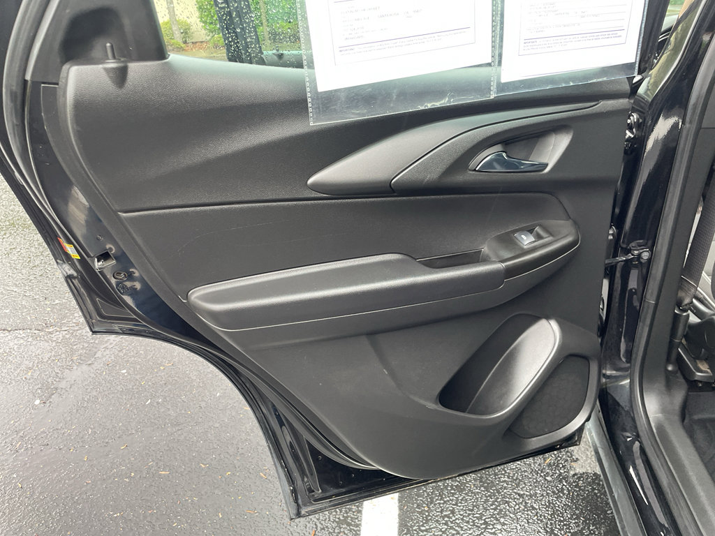 Used 2023 Chevrolet TrailBlazer LS image 32