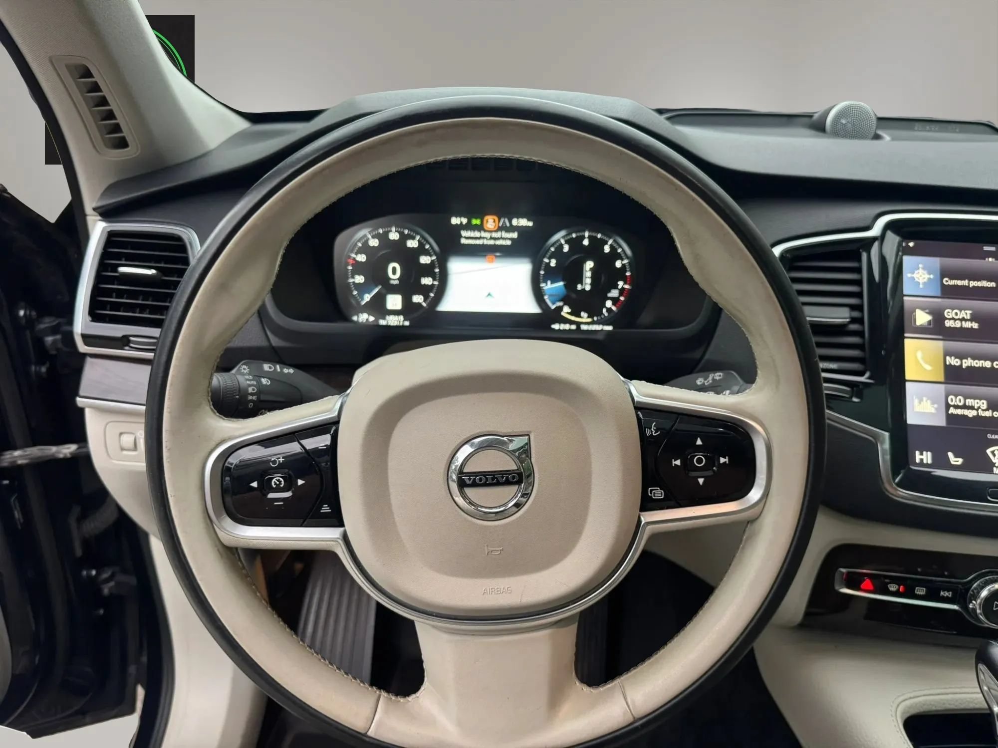 Used 2016 Volvo XC90 T6 Momentum w/ Protection Package Plus AWD/4WD image 14