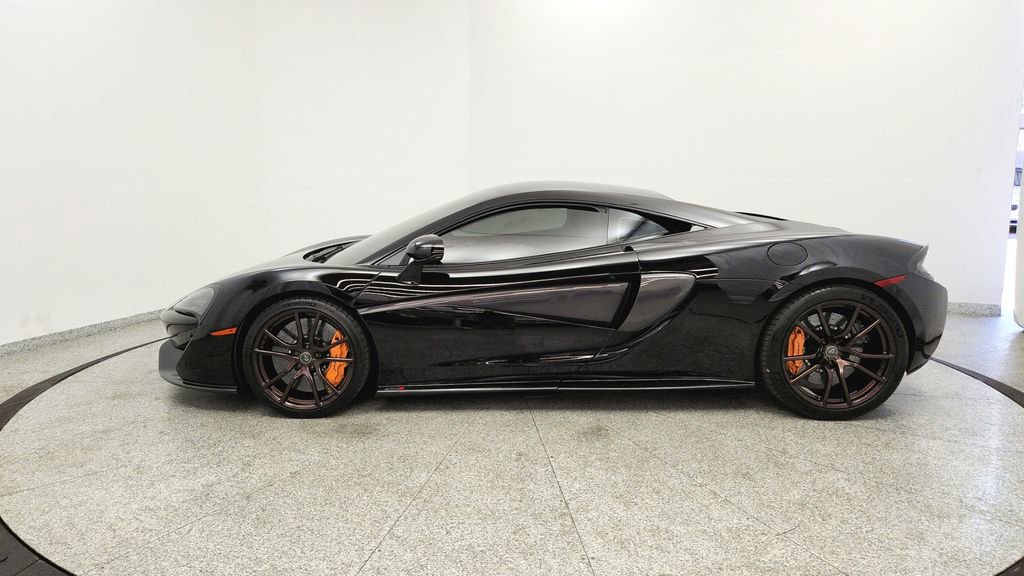 Used 2016 McLaren 570S Coupe RWD image 2
