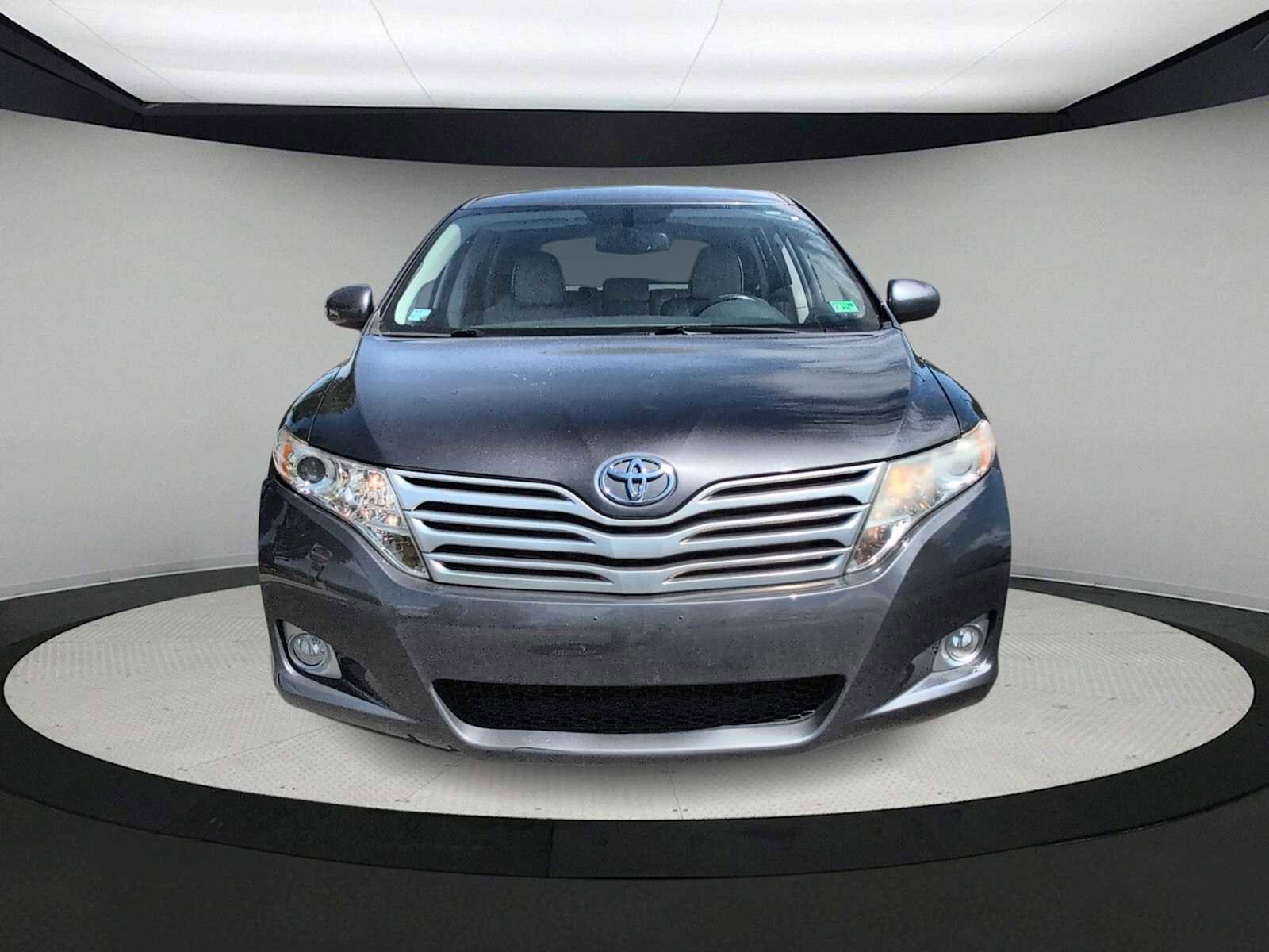 Used 2011 Toyota Venza AWD w/ Comfort Pkg image 3