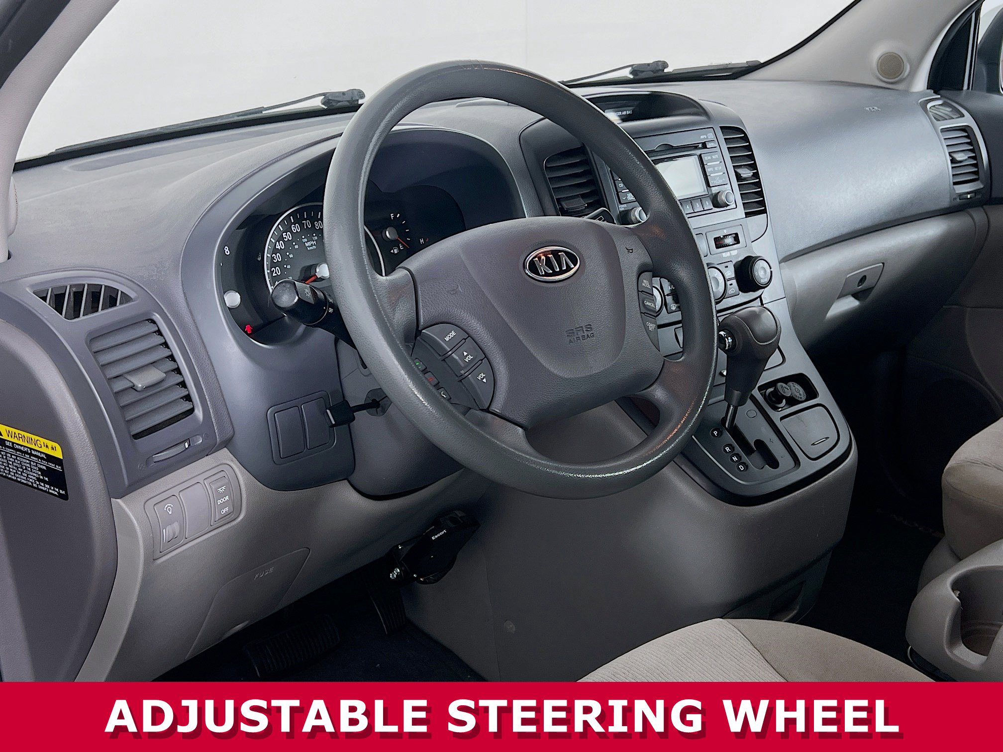 Used 2011 Kia Sedona LX image 7