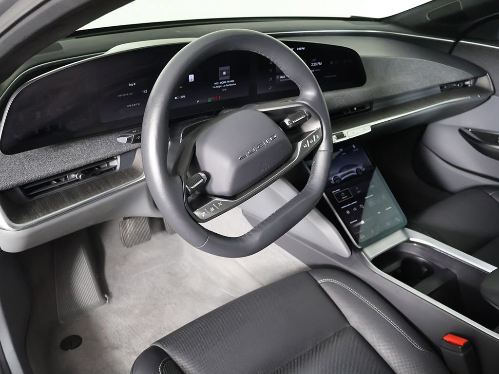 Used 2024 Lucid Air Pure RWD image 23
