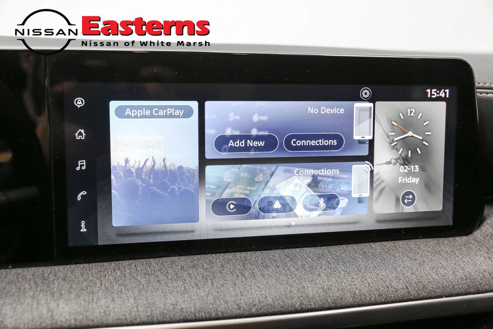 Used 2025 Nissan Kicks SV image 18