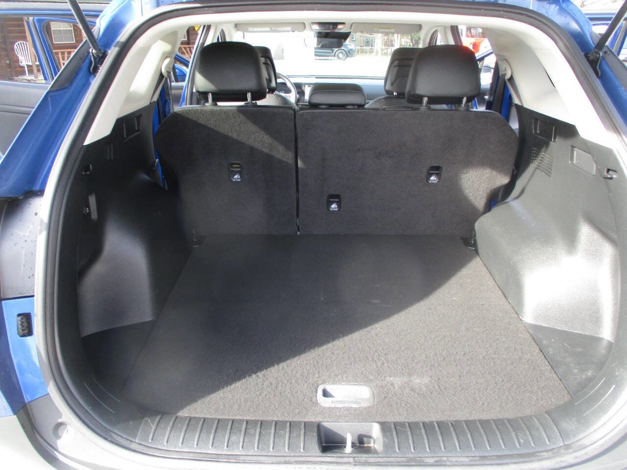 Used 2023 Kia Sportage EX image 30