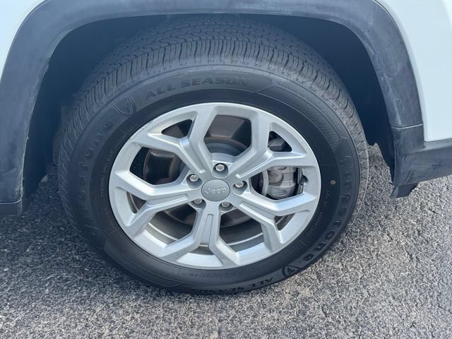 Certified 2024 Jeep Compass Latitude AWD/4WD image 9