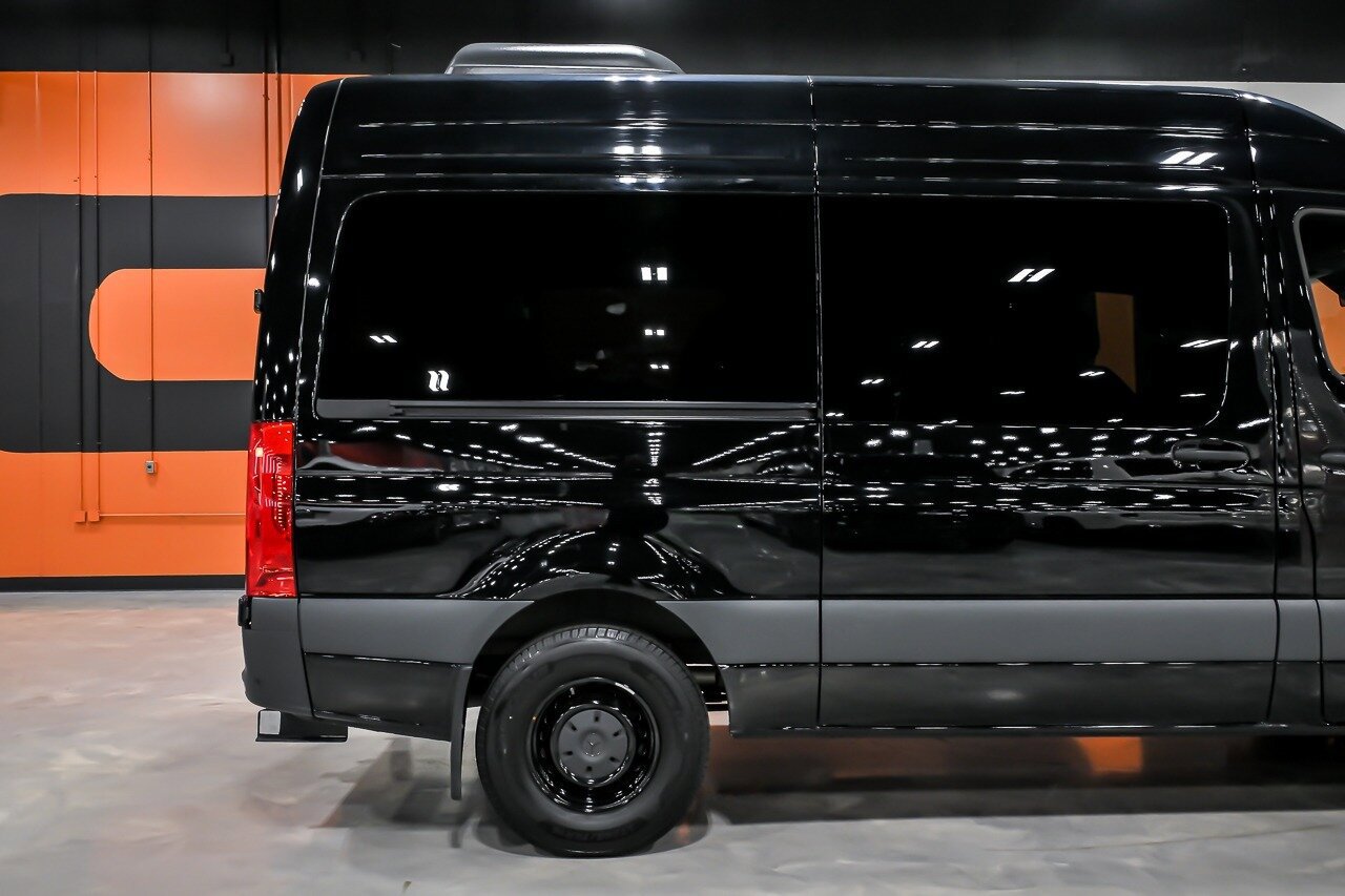 Used 2024 Mercedes-Benz Sprinter 2500 image 6